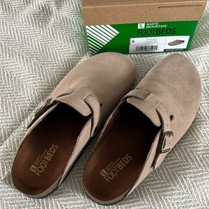 White Mountain Footbeds Bari Leather Clog Taupe Suede size 9